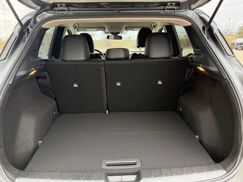 New 2026 Nissan Kicks SR image 10