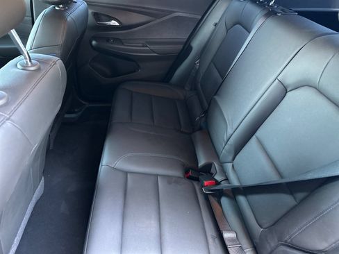 Used 2024 Buick Envista Sport Touring w/ Convenience II Package FWD image 12