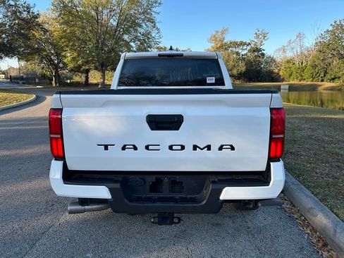 Certified 2024 Toyota Tacoma TRD Sport image 4
