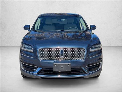 Used 2019 Lincoln Nautilus FWD image 2