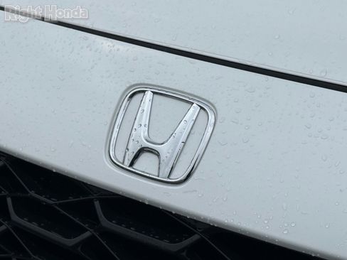 Used 2023 Honda HR-V LX image 32