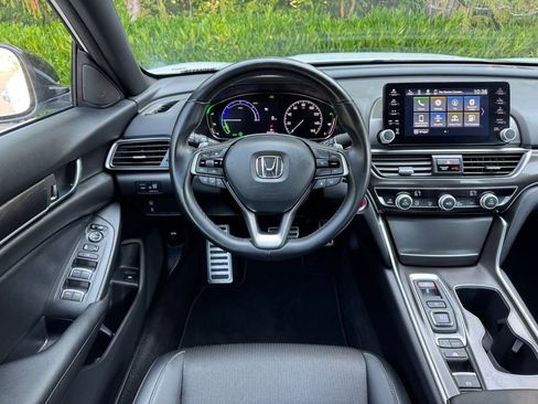 Used 2022 Honda Accord Sport image 17