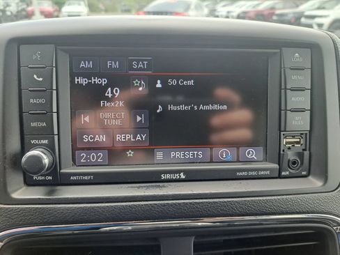 Used 2019 Dodge Grand Caravan SXT FWD image 15