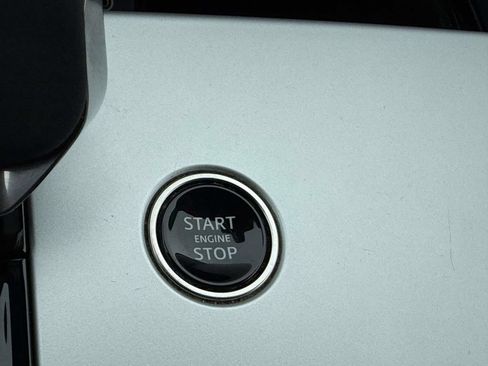 Used 2024 Land Rover Range Rover Autobiography AWD/4WD image 28