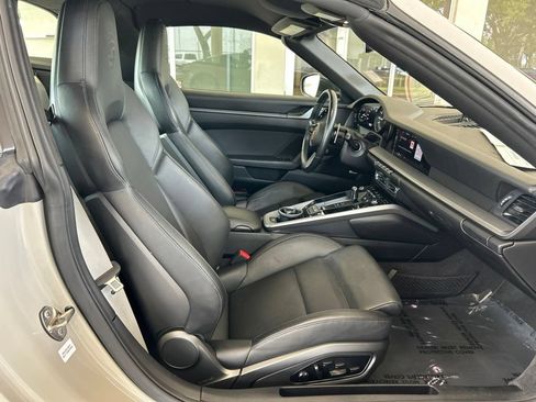 Used 2021 Porsche 911 AWD/4WD image 20