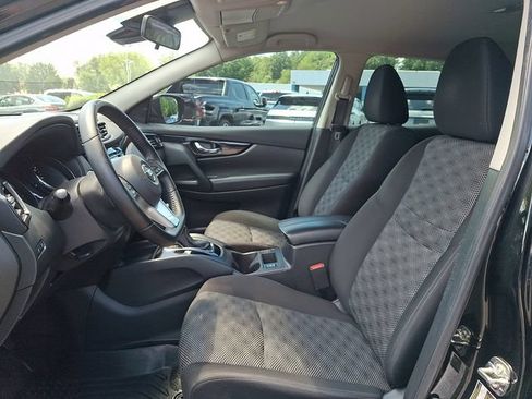 Used 2022 Nissan Rogue Sport SV FWD image 15