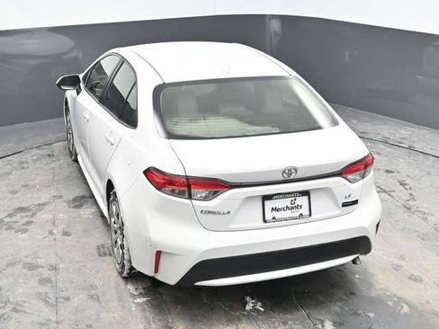 Used 2020 Toyota Corolla LE image 28