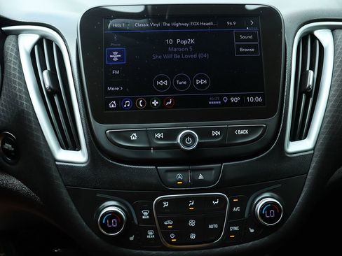 Used 2023 Chevrolet Malibu LT FWD image 44