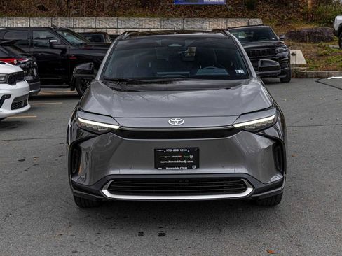Used 2024 Toyota bZ4X Limited image 2