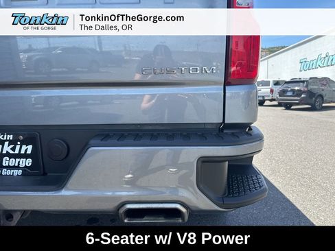 Used 2020 Chevrolet Silverado 1500 Custom w/ Custom Value Package AWD/4WD image 28