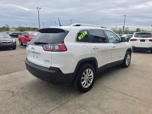Used 2019 Jeep Cherokee Latitude w/ Cold Weather Group AWD/4WD image 7