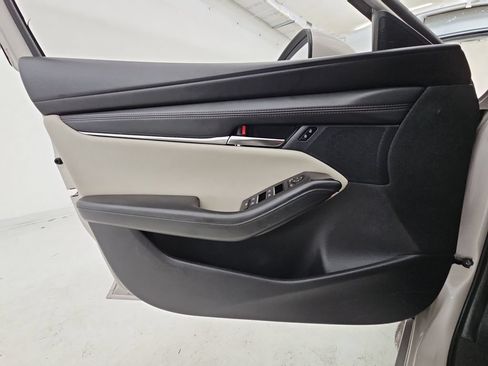 Used 2024 MAZDA MAZDA3 s FWD image 33