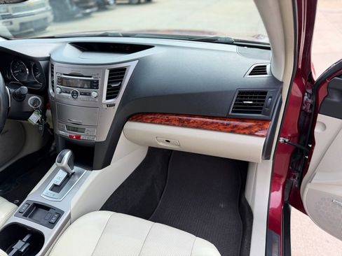 Used 2011 Subaru Outback 3.6R Limited w/ PWR Moonroof Pkg image 19