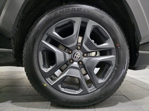 Used 2024 Toyota RAV4 Adventure image 25