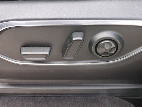 Used 2022 Jeep Wagoneer Series III w/ Premium Group I image 20