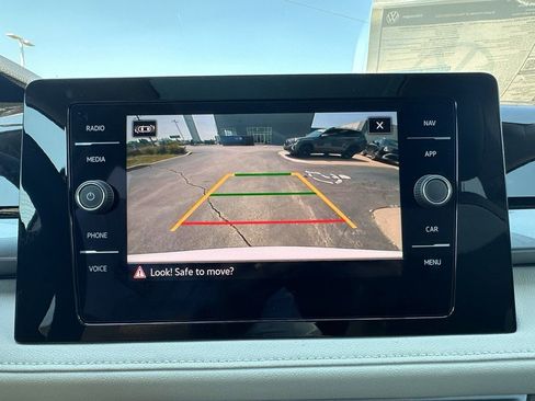 New 2025 Volkswagen Taos SEL image 25