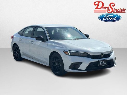 Used 2023 Honda Civic Sport image 4