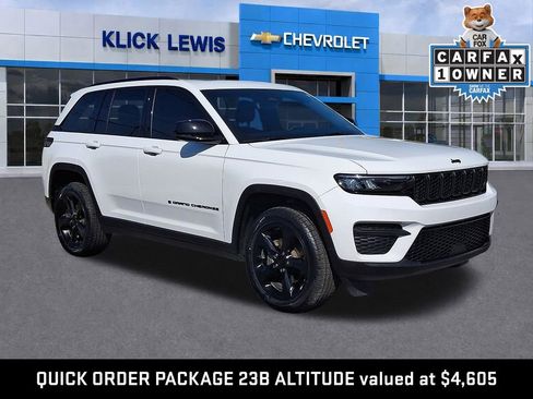 Used 2023 Jeep Grand Cherokee Altitude AWD/4WD image 1