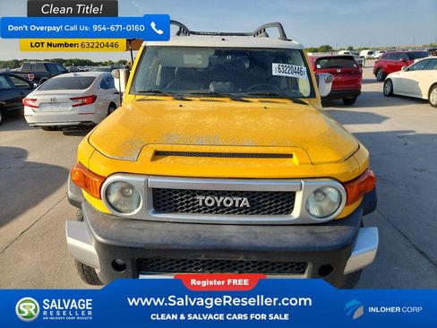 Used 2008 Toyota FJ Cruiser 2WD w/ Upgrade Pkg 2 image 7