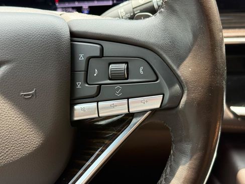 Used 2022 Cadillac Escalade ESV Sport w/ Touring Package AWD/4WD image 23