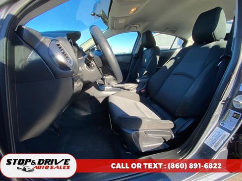 Used 2015 MAZDA MAZDA3 i SV image 16