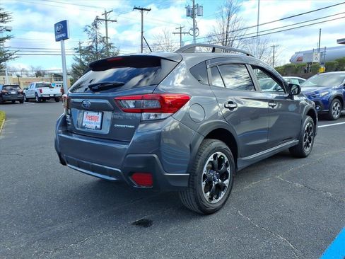 Certified 2022 Subaru Crosstrek 2.0i image 3