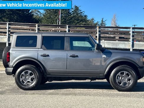 Used 2025 Ford Bronco Big Bend image 3