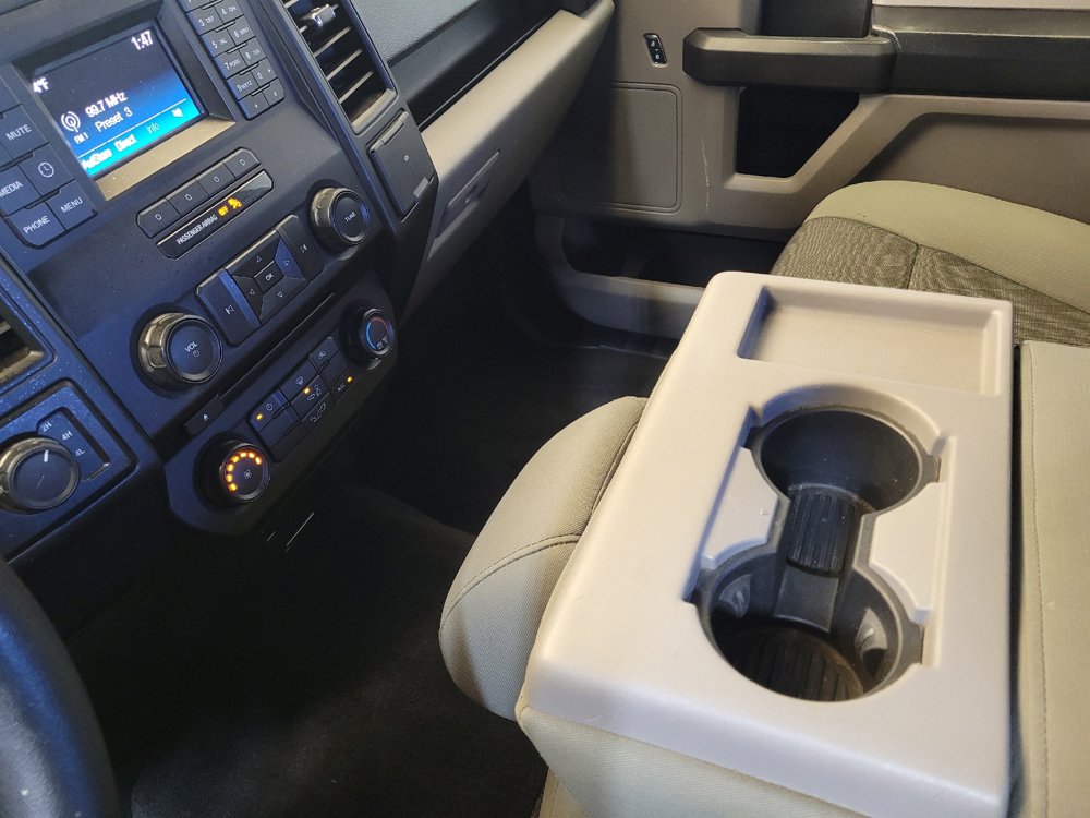Used 2016 Ford F150 XL w/ Equipment Group 101A Mid AWD/4WD image 26