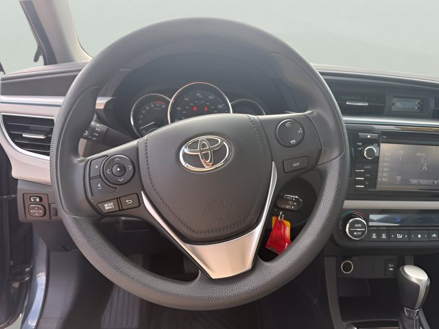 Used 2015 Toyota Corolla LE w/ Body Protection Package #2 FWD image 10