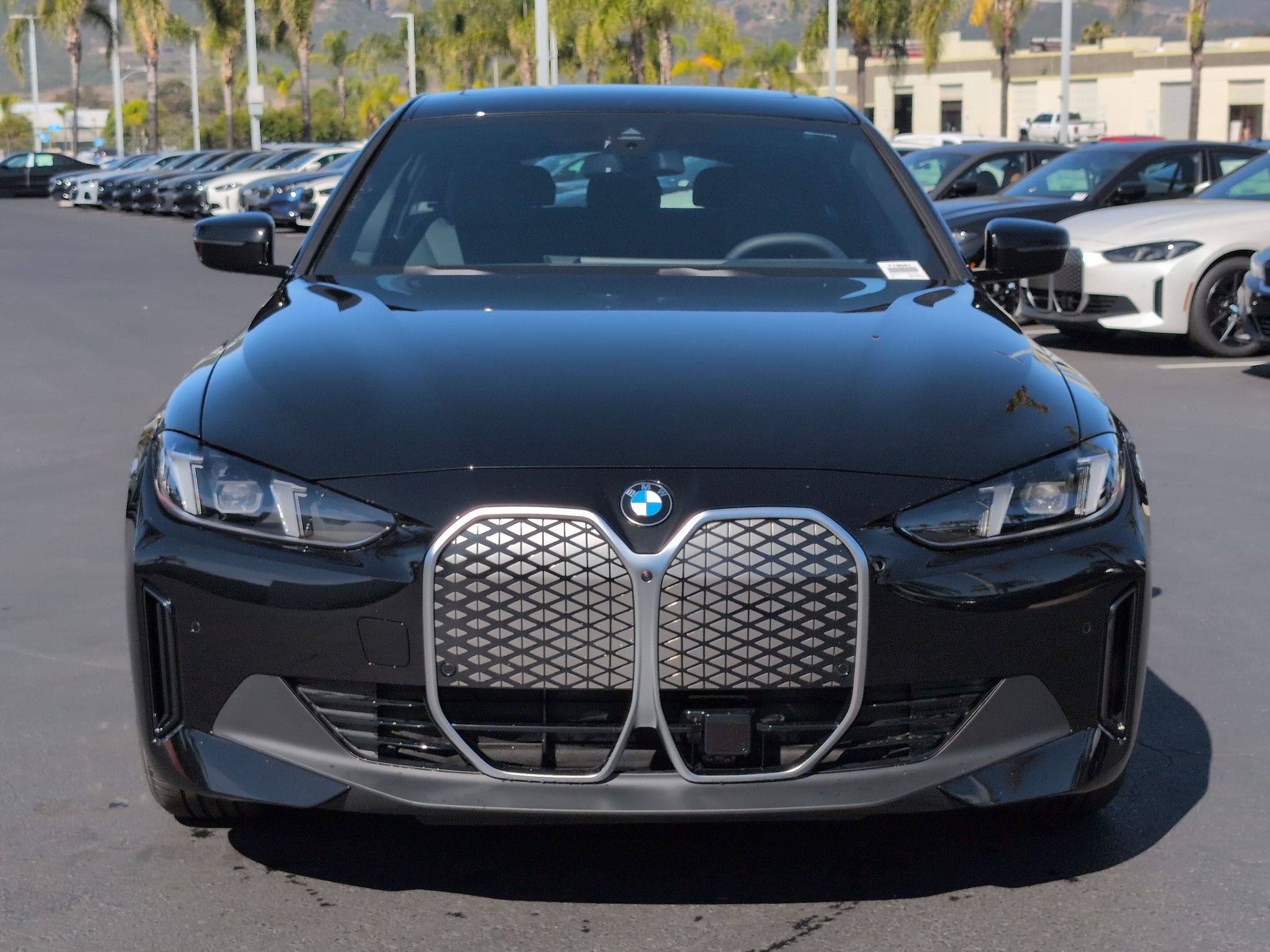 New 2026 BMW i4 eDrive40 w/ Parking Assistance Package RWD image 3