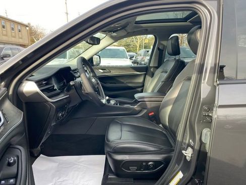 Used 2024 Jeep Grand Cherokee Limited 4xe image 26