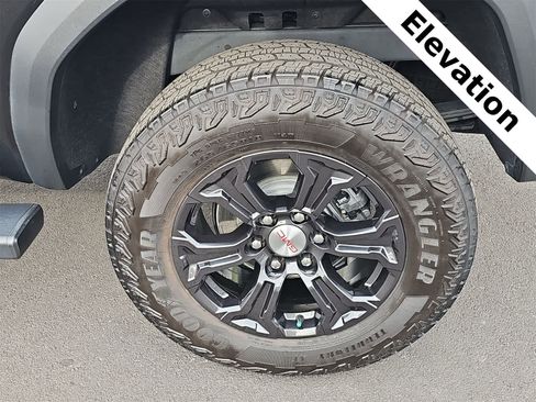 Used 2024 GMC Canyon Elevation w/ Trailering Package image 12