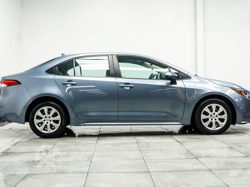 Used 2024 Toyota Corolla LE FWD image 6