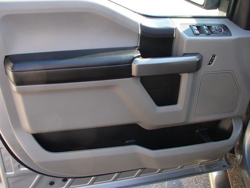 Used 2020 Ford F150 XLT w/ Equipment Group 301A Mid image 5