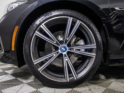 Used 2023 BMW 330e w/ Driving Assistance Package image 41