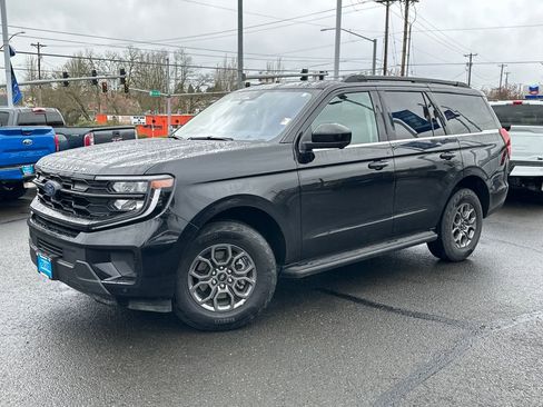 Certified 2025 Ford Expedition Active AWD/4WD image 1