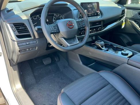 New 2026 Nissan Rogue SV w/ Rock Creek Premium Package AWD/4WD image 18