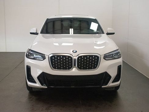 Used 2023 BMW X4 xDrive30i w/ M Sport Package AWD/4WD image 2