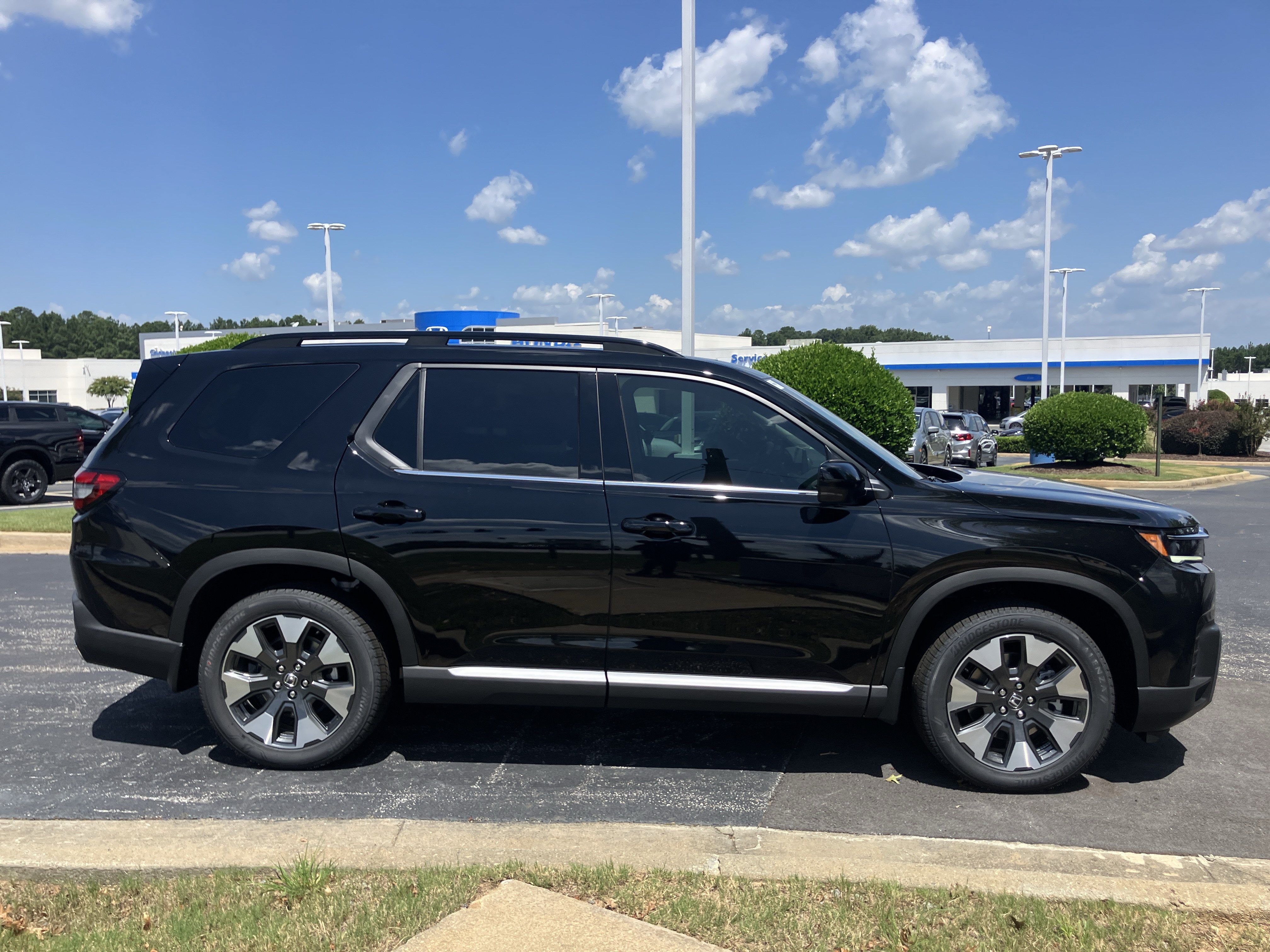 New 2026 Honda Pilot Elite image 10