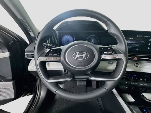 New 2026 Hyundai Elantra Limited FWD image 10