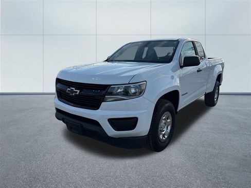 Used 2018 Chevrolet Colorado W/T image 2