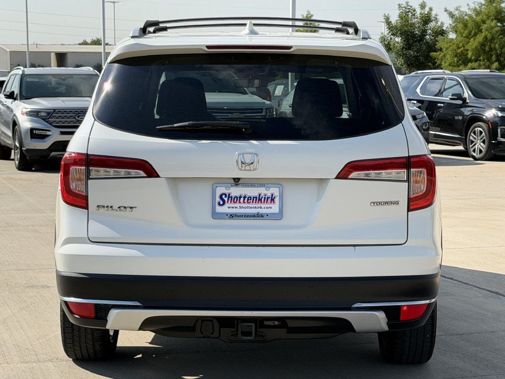 Used 2019 Honda Pilot Touring image 5