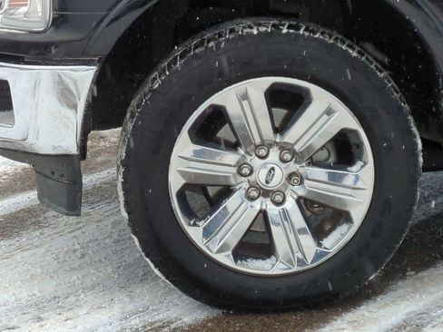 Used 2018 Ford F150 Lariat w/ Equipment Group 502A Luxury image 14