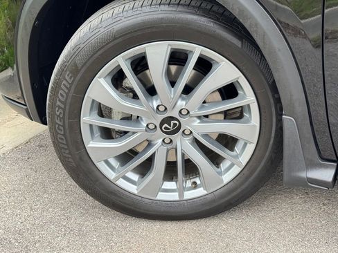 Used 2023 INFINITI QX50 Luxe AWD/4WD image 7
