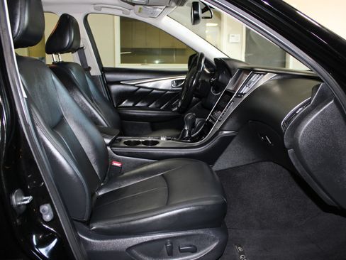 Used 2015 INFINITI Q50 Premium w/ Navigation Package RWD image 29