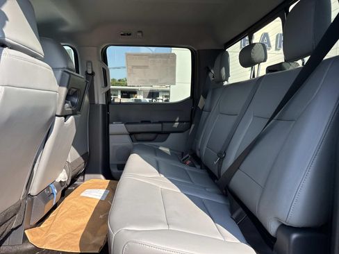 New 2026 Ford F550 4x4 Crew Cab image 11