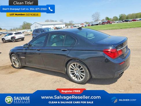 Used 2014 BMW 750i xDrive image 3