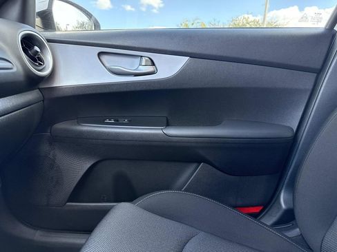 Used 2024 Kia Forte LXS w/ LXS Technology Package image 27