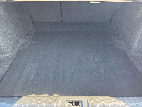 Used 2017 Subaru Legacy 2.5i Premium image 10