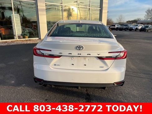 Used 2025 Toyota Camry SE w/ Convenience Package image 31